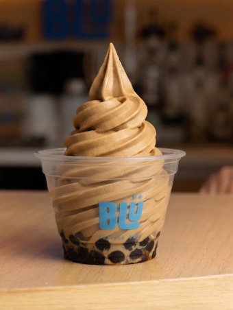 Soft gelato de cappuccino BLÜ con tapioca